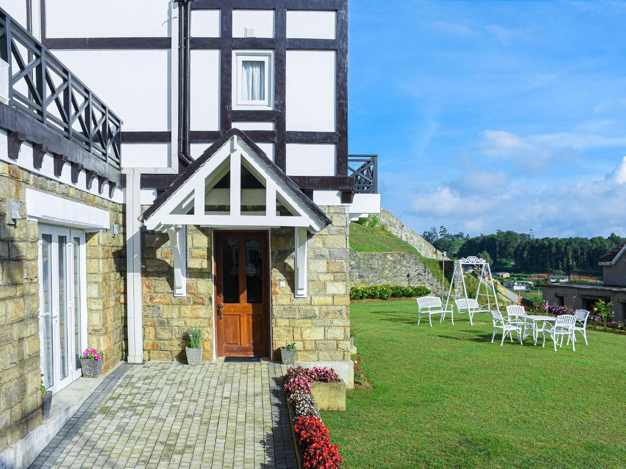 Little England By Joes Hotel Нувара Елия Екстериор снимка