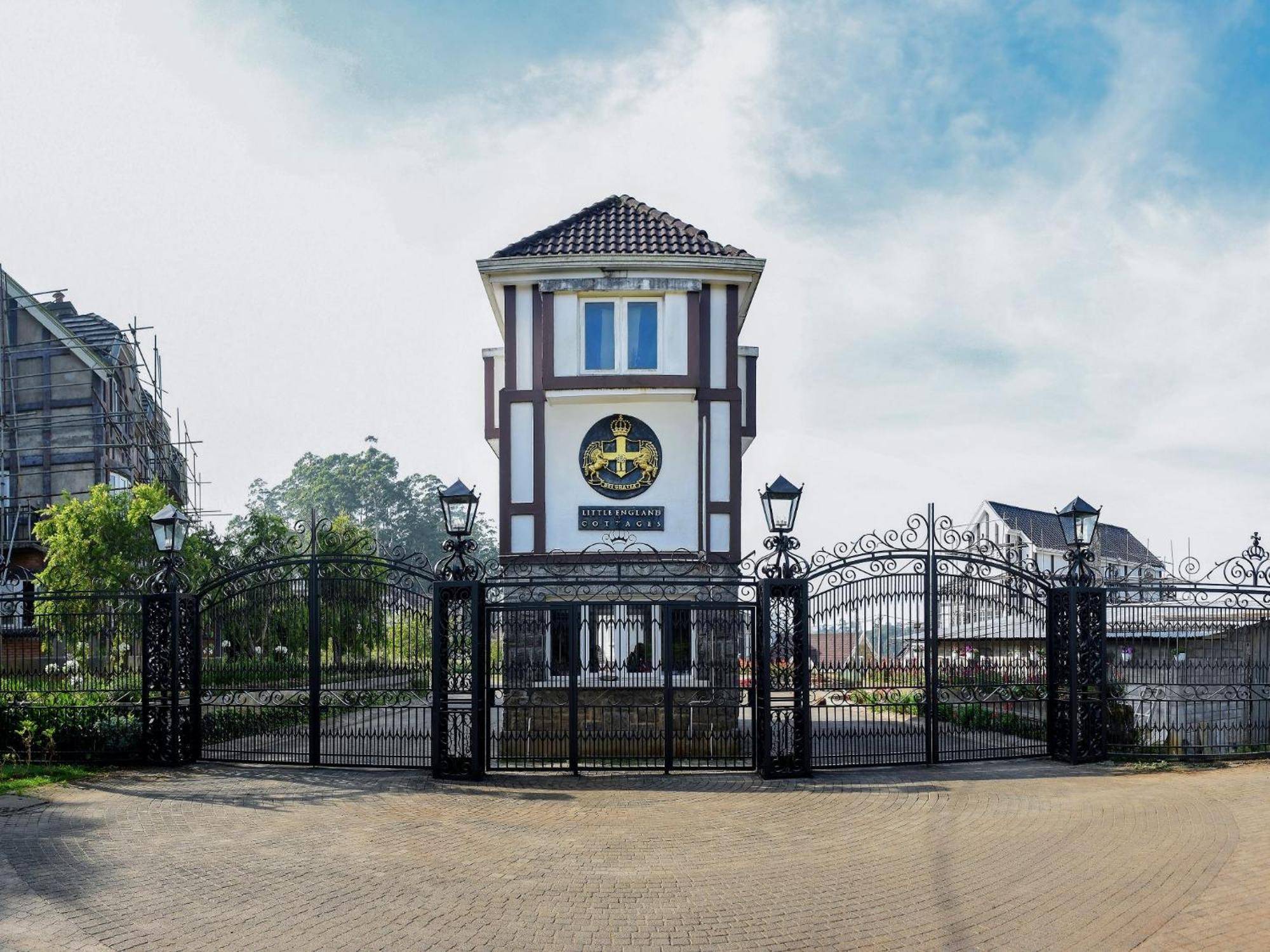 Little England By Joes Hotel Нувара Елия Екстериор снимка